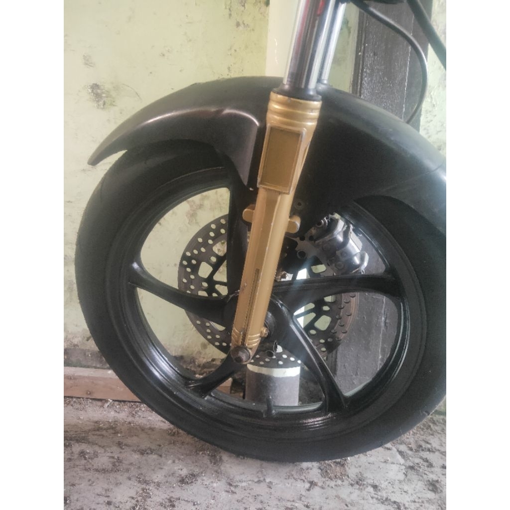 VELG MINERVA HITAM SET BAN