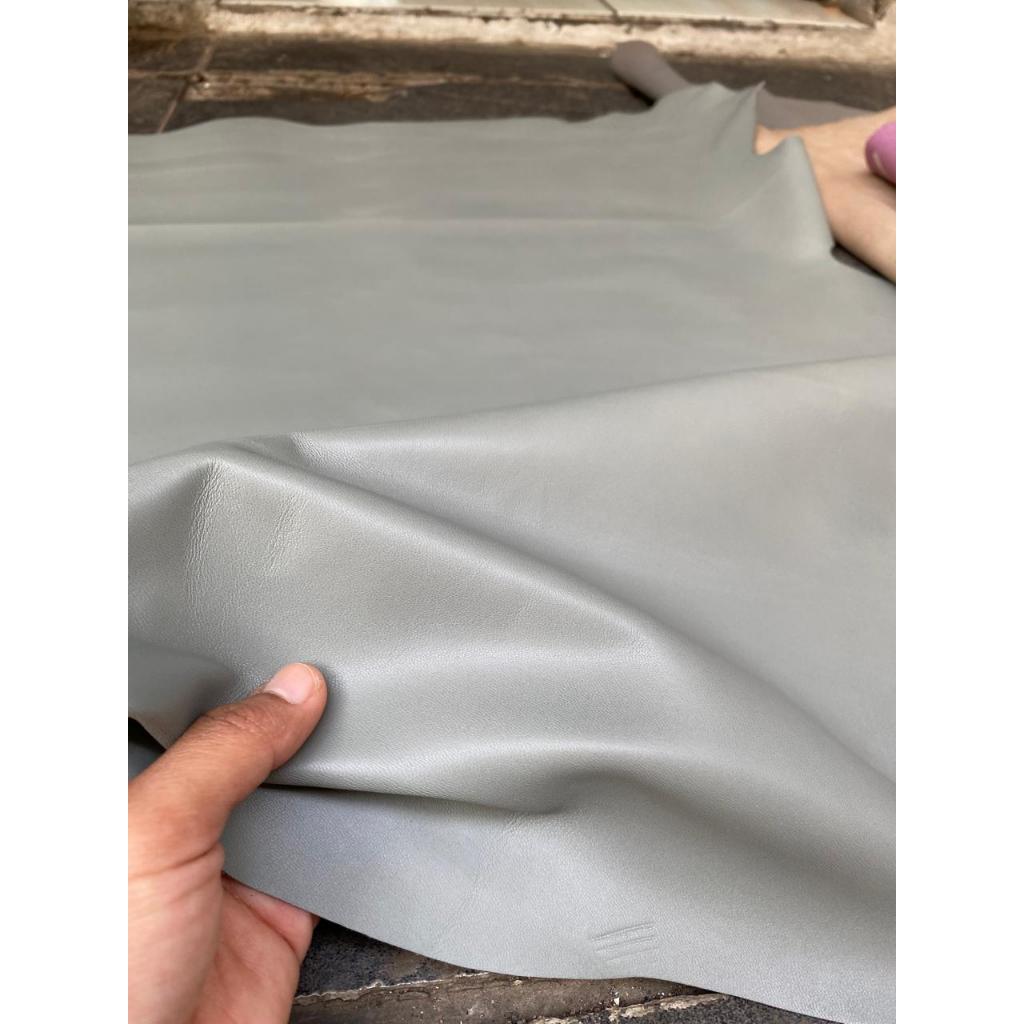 Gudangkulit kulit domba lembaran - Ash Grey