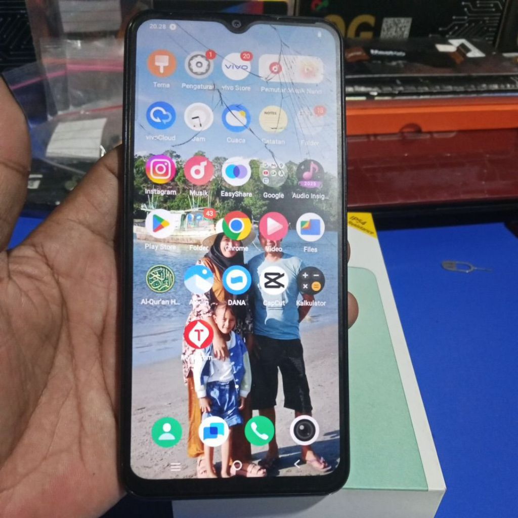 Handphone second Vivo Y17S