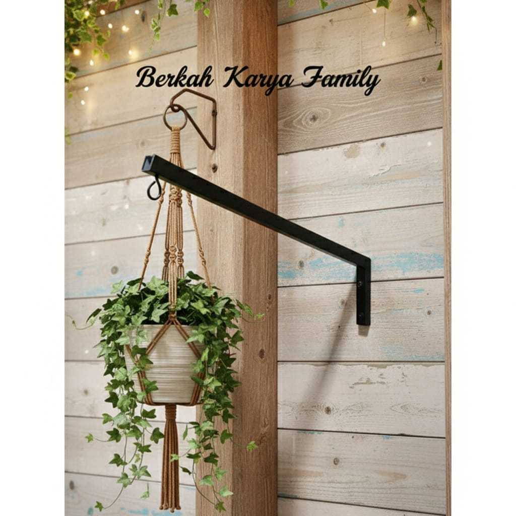 Tiang lampu braket lampu jalan kuat dan awet bahan besi holo