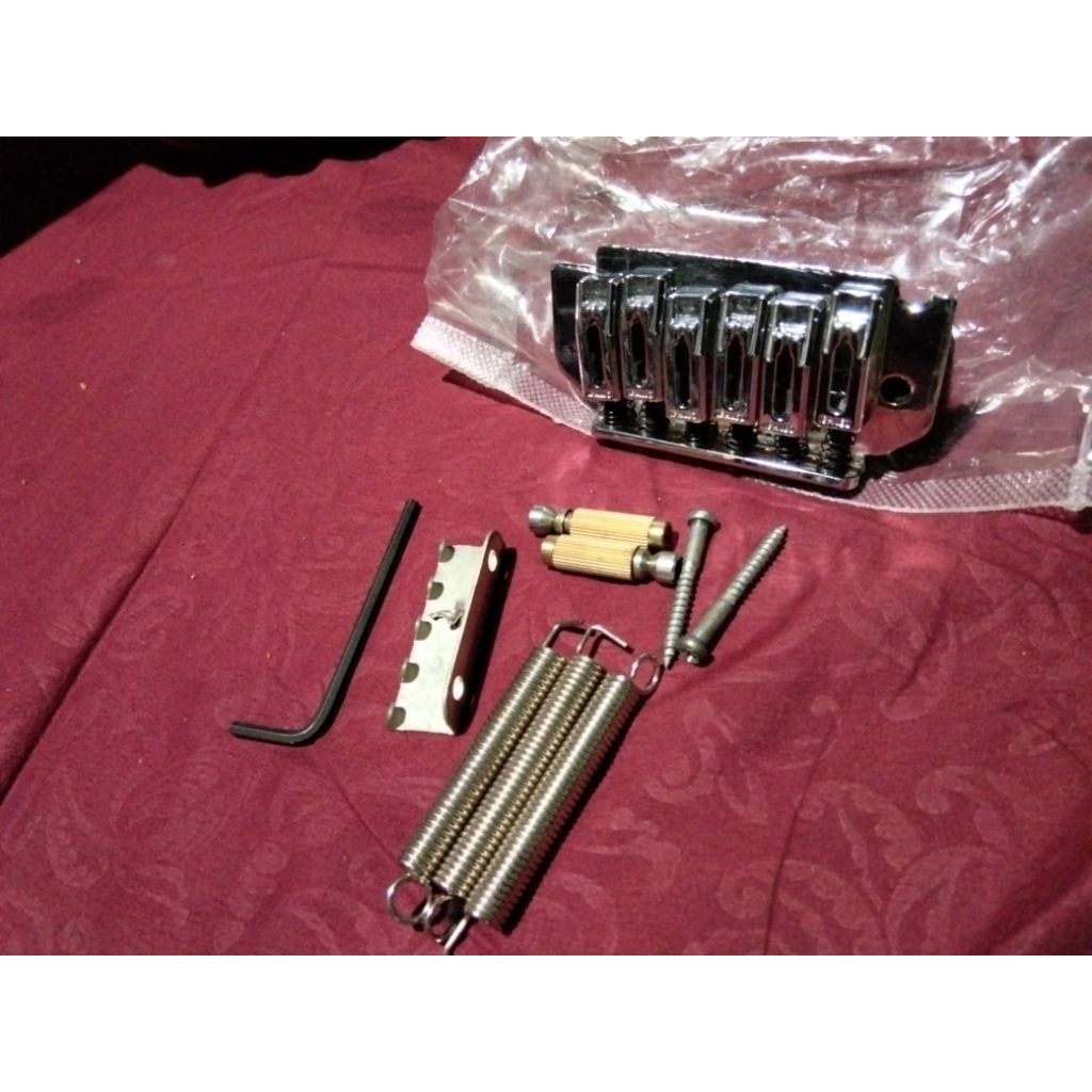 Tremolo Ibanez Gio semi Updown 2 pivot