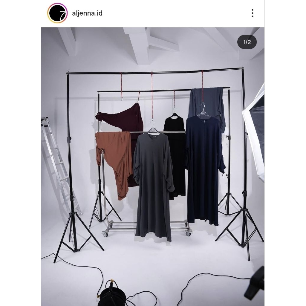 PRELOVED. Murunaa abaya by Aljenna