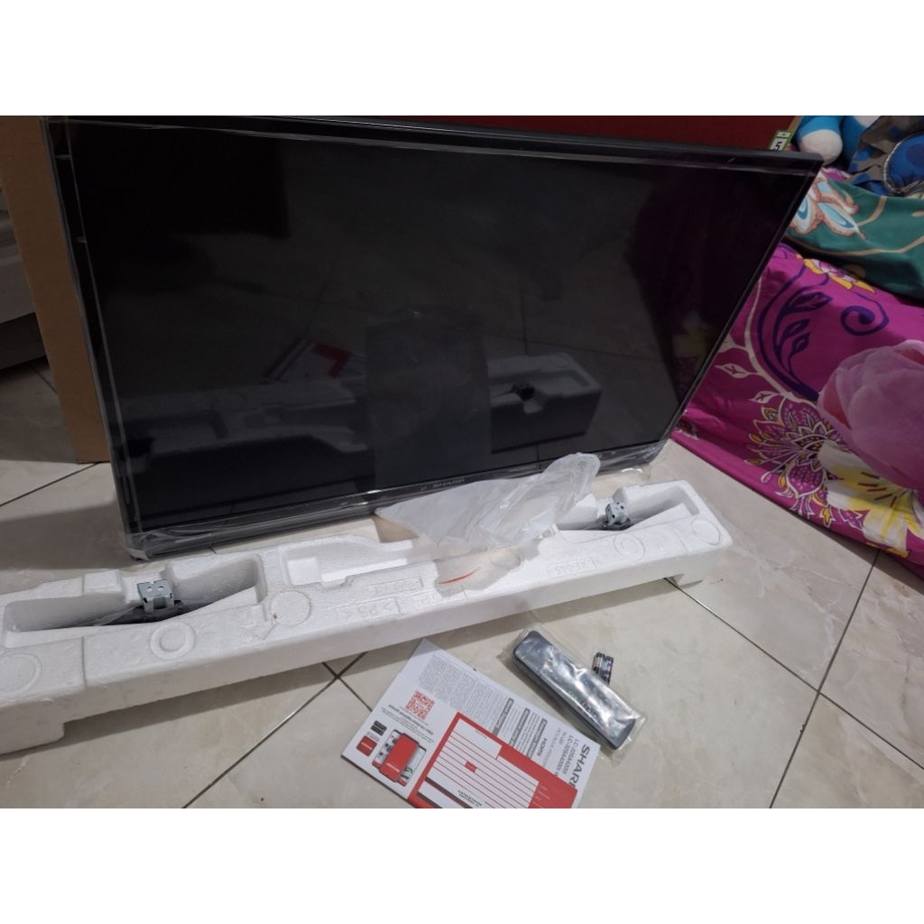 SHARP LED TV 32 inc