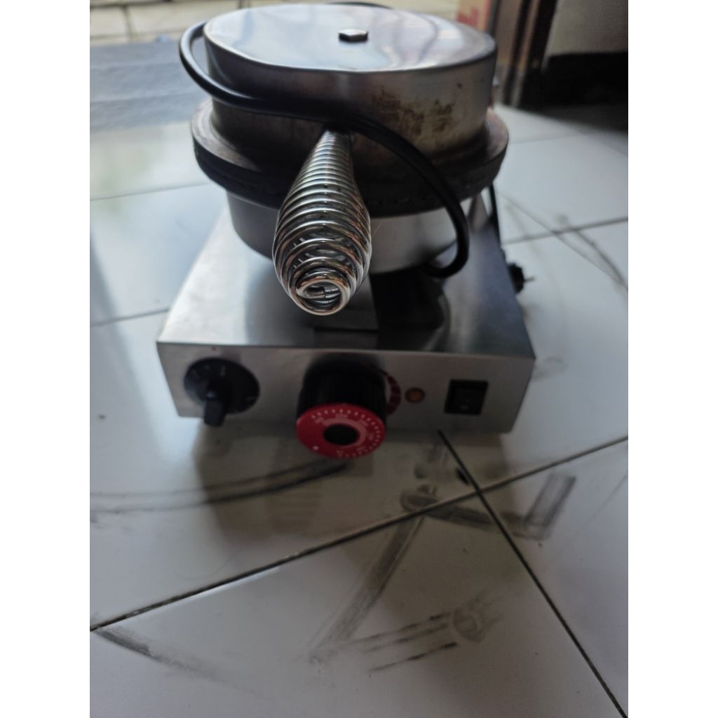 MESIN SINGLE CONE MAKER WAFFLE SECOND