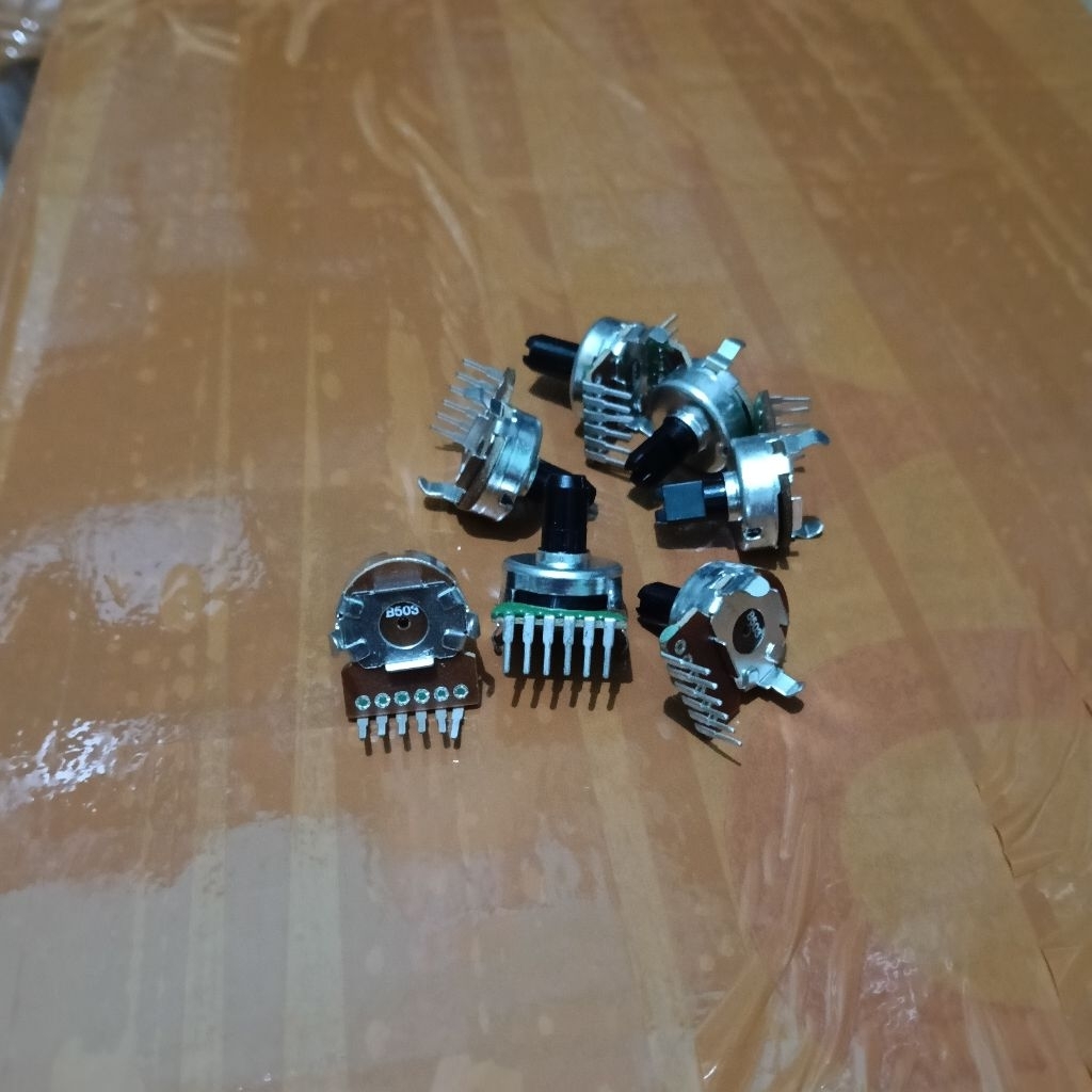 Potensio Polytron 50k 6 pin kaki tekuk AS pendek