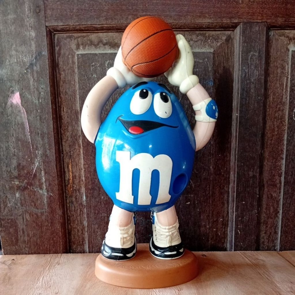 Figur MNM Basket Bal pesanan
