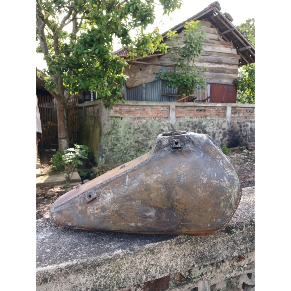 Tangki yamaha DT B original