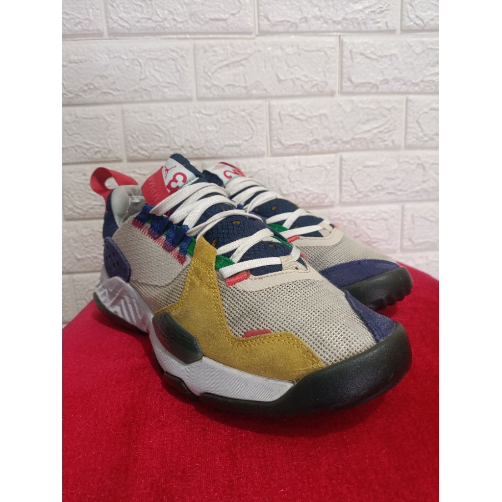 Sepatu sneaker running basket second seken branded jump man original