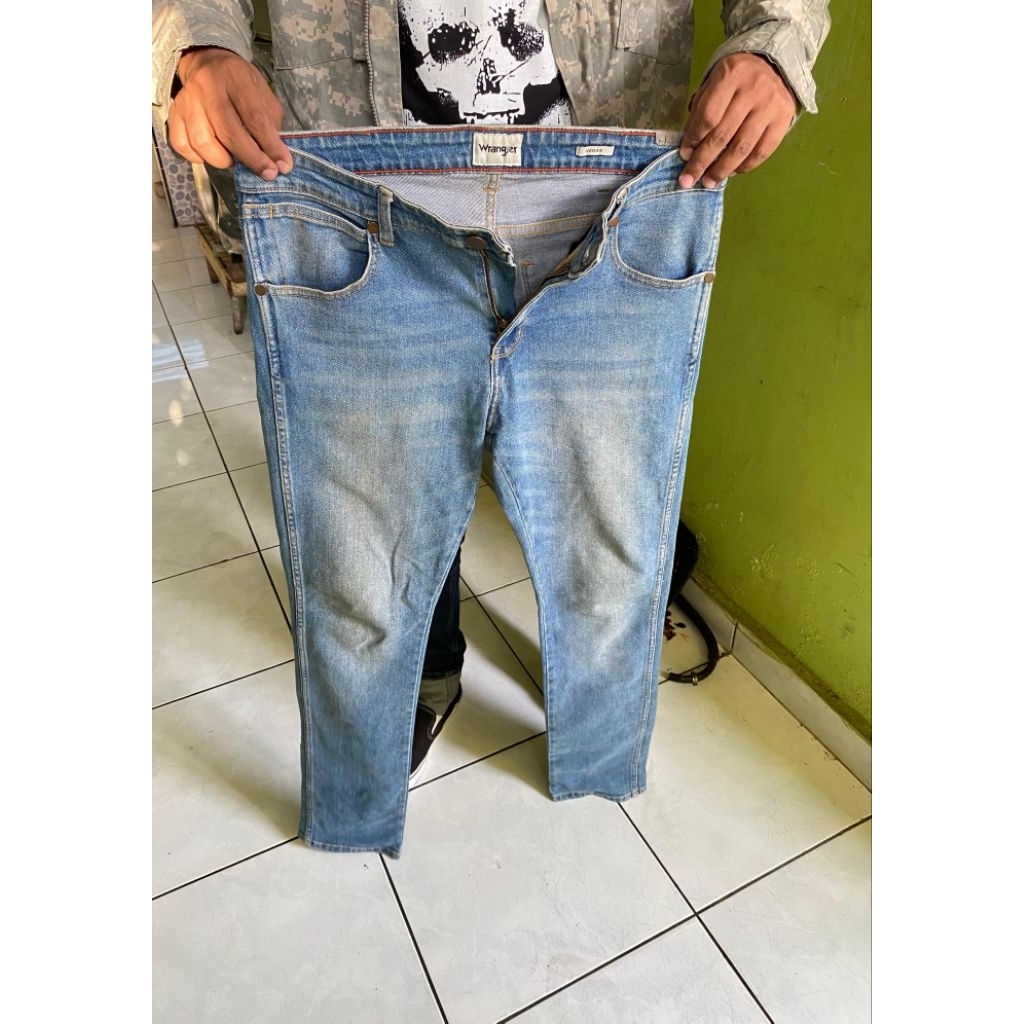 jeans wrangler  vegas good condition