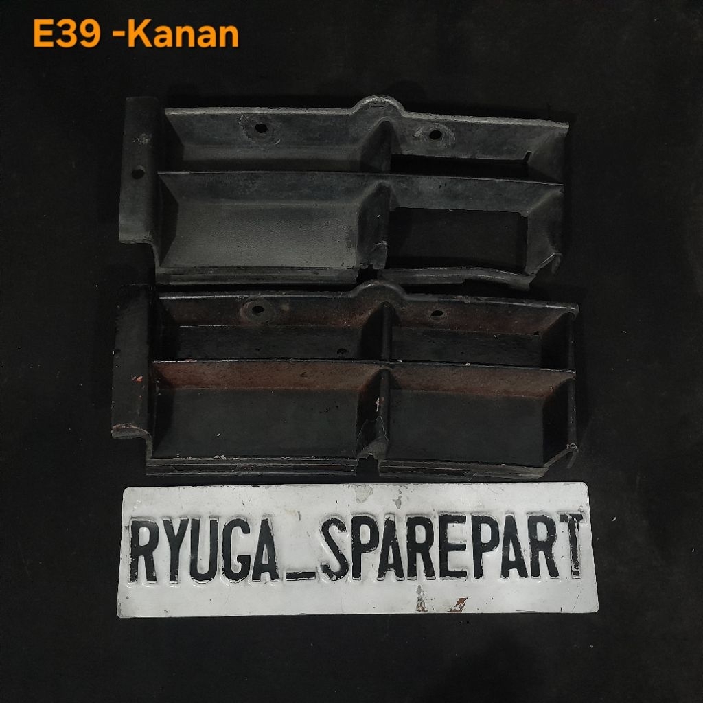 Kisi Grill Bumper depan KANAN Original BMW E39 Seri 5