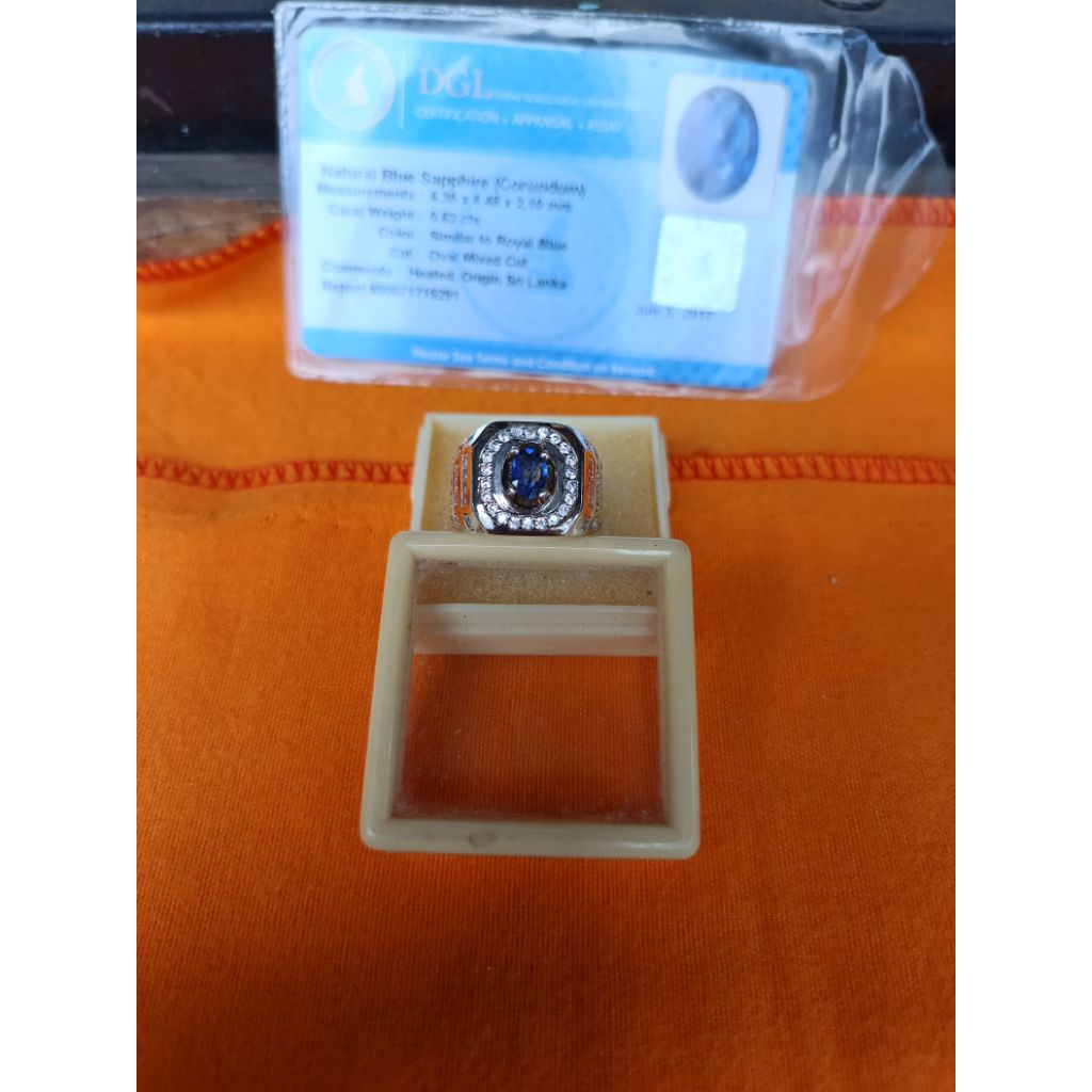 Blue sapphire Srilanka SIM to Royal blue