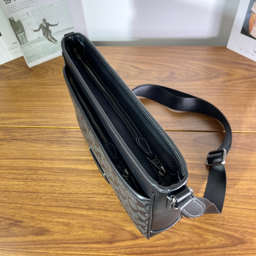 Tas Selempang kerja pria