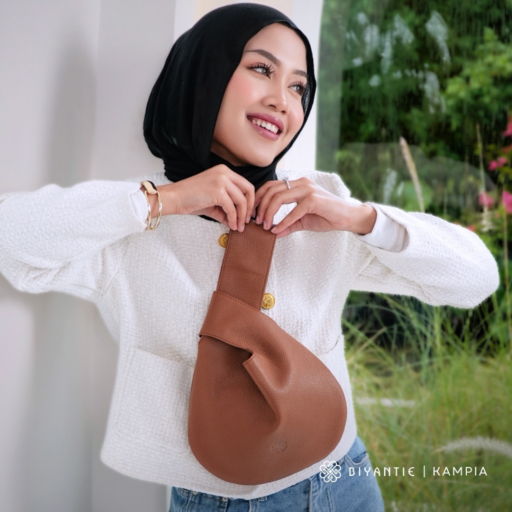 Kampia By Biyantie – Hand Pouch | Pouch Wanita | Hand Bag | Tas Tangan Wanita