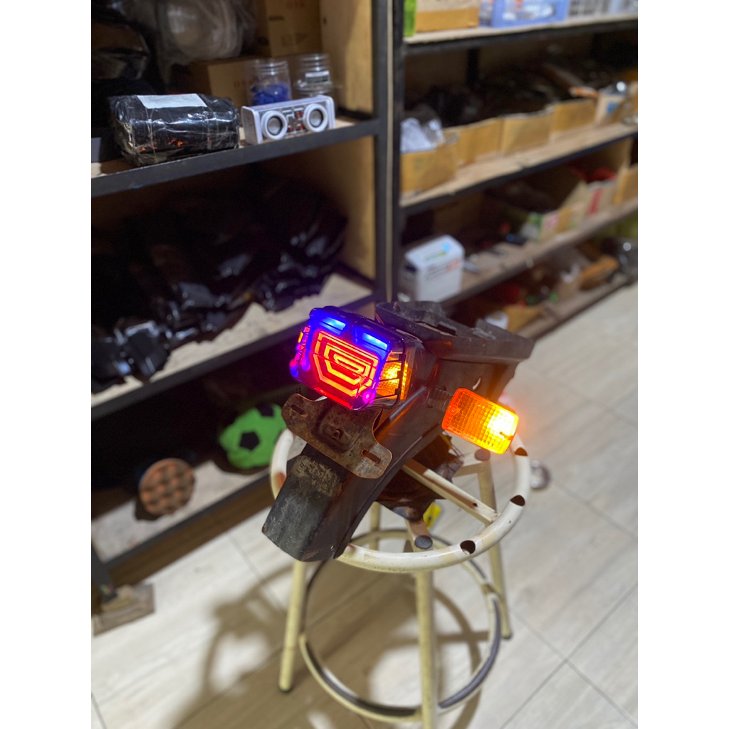 SPAKBOR BELAKANG C700 C800 SUPERCUB ORIGINAL