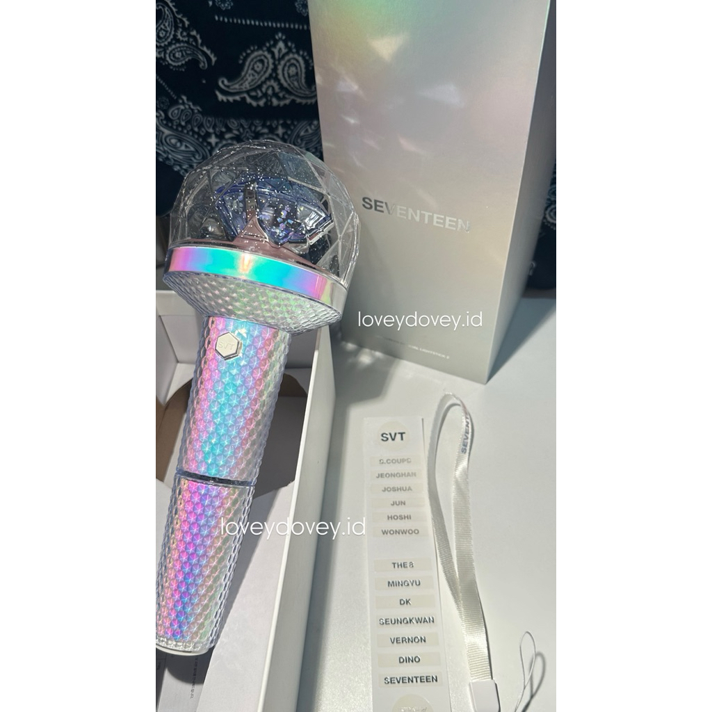 SEVENTEEN LIGHT STICK VER 2 UNSEALED