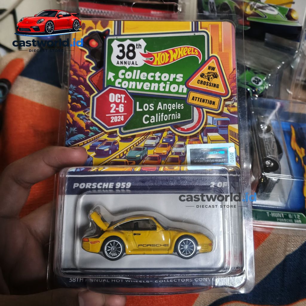 Hot Wheels Porsche 959 Yellow Collector Annual Convention LA 2024