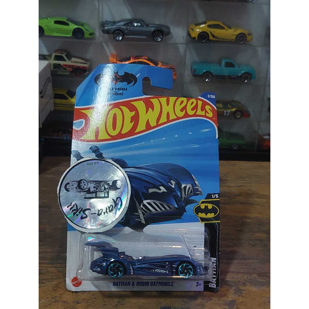 HOT WHEELS BATMAN AND ROBIN BATMOBILE BIRU