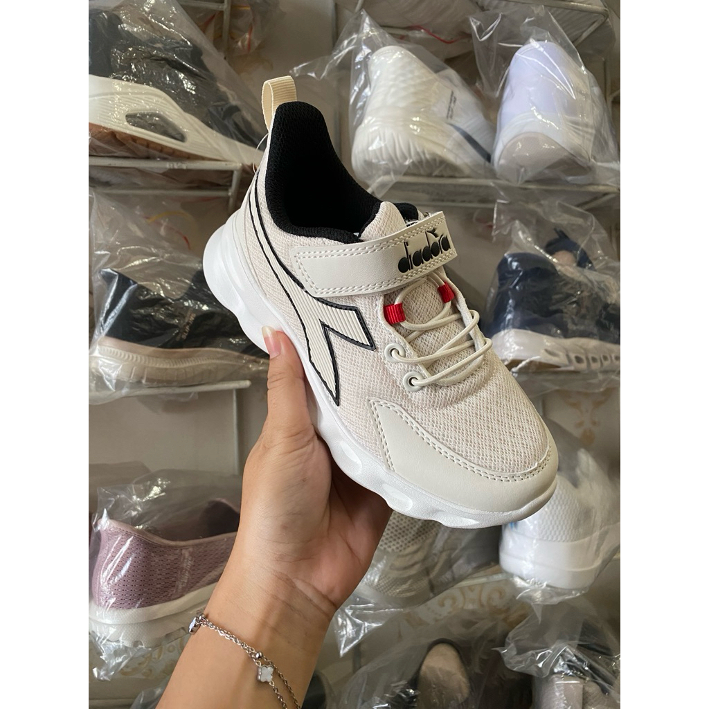 Sepatu Diadora VF Size 31-34