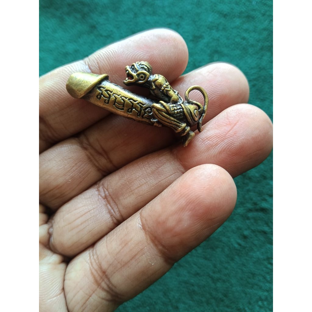 Liontin Sarutomo Thailand Asli