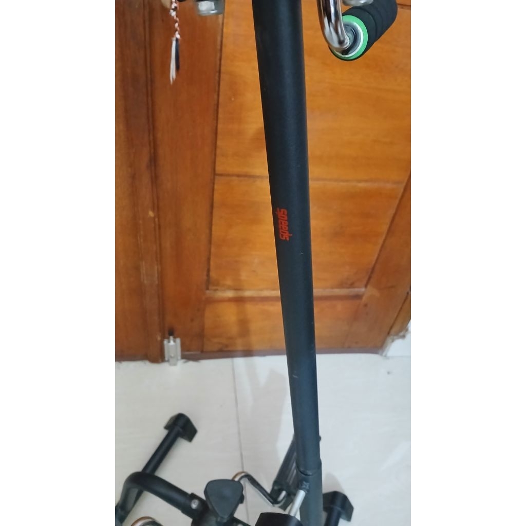 sepeda statis pedal exerciser speeds seken bekas normal terapi sendi lutut  kaki tangan