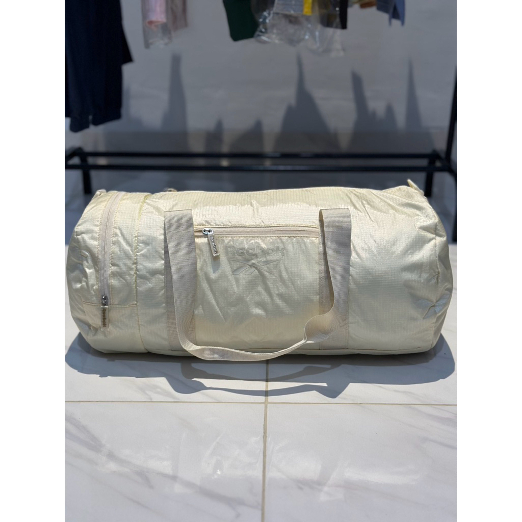 TAS DUFFLE GYM BAG REEBOK BERCA ROLLING BAG REEURB2545CH VANILAICE TAS SERBAGUNA ORIGINAL REEBOK