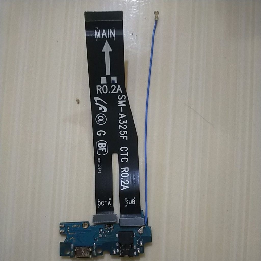 papan cas fleksibel samsung a22 lte