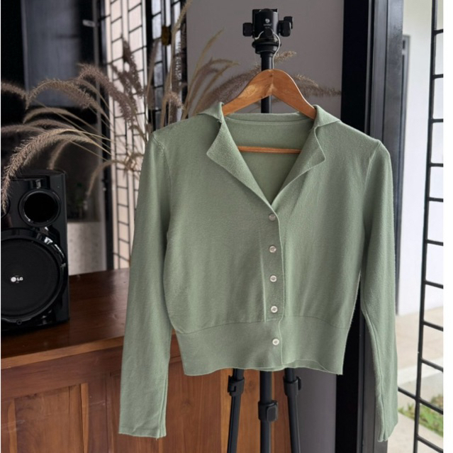 DUMA OFFICIAL Sage Green Classic Knit Cardigan Kardigan Wanita Rajut claude