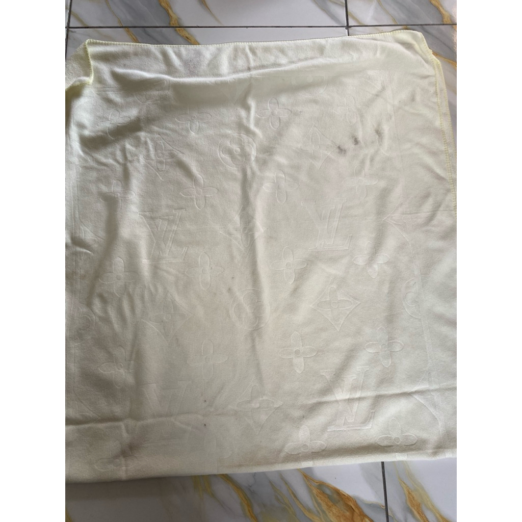 Handuk embos lv jumbo