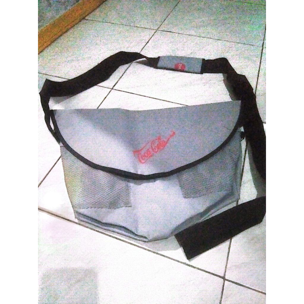 Tas selempang Coca cola