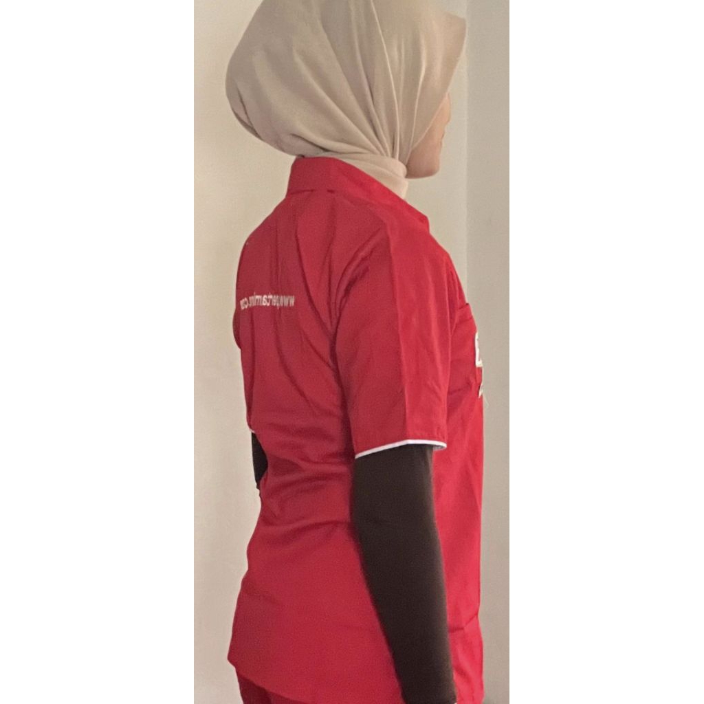 Atasan wanita operator spbu