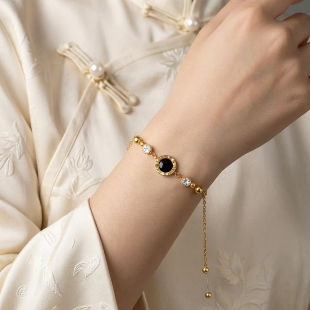 Gelang Kaki Elegan Emas dengan Kristal Kuarsa dan Batu Permata