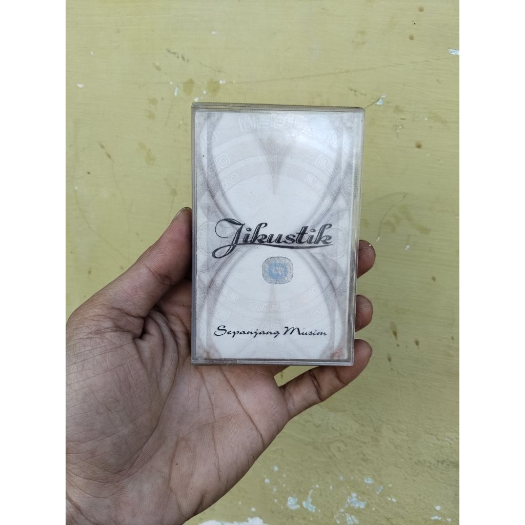 kaset pita jikustik sepanjang musim