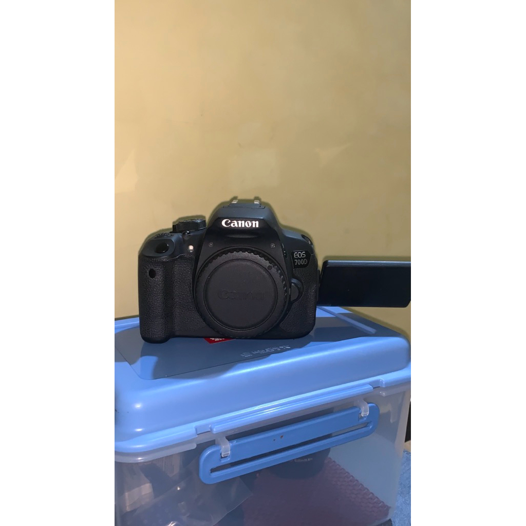 Kamera Canon EOS 700D