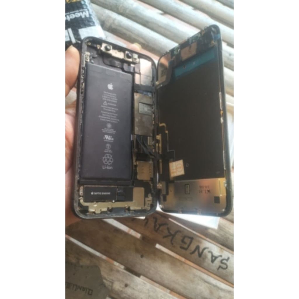 iphone 11 matot 64GB