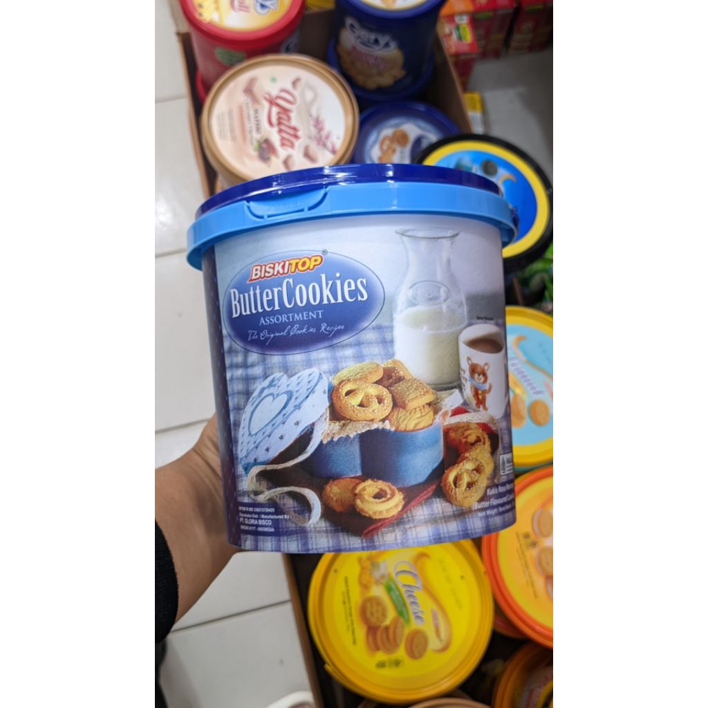 Biskitop Bulat Butter Cookies