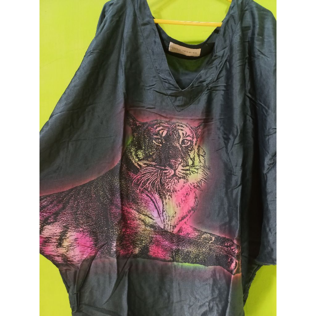 baju sutera gambar macan lulu yasmine