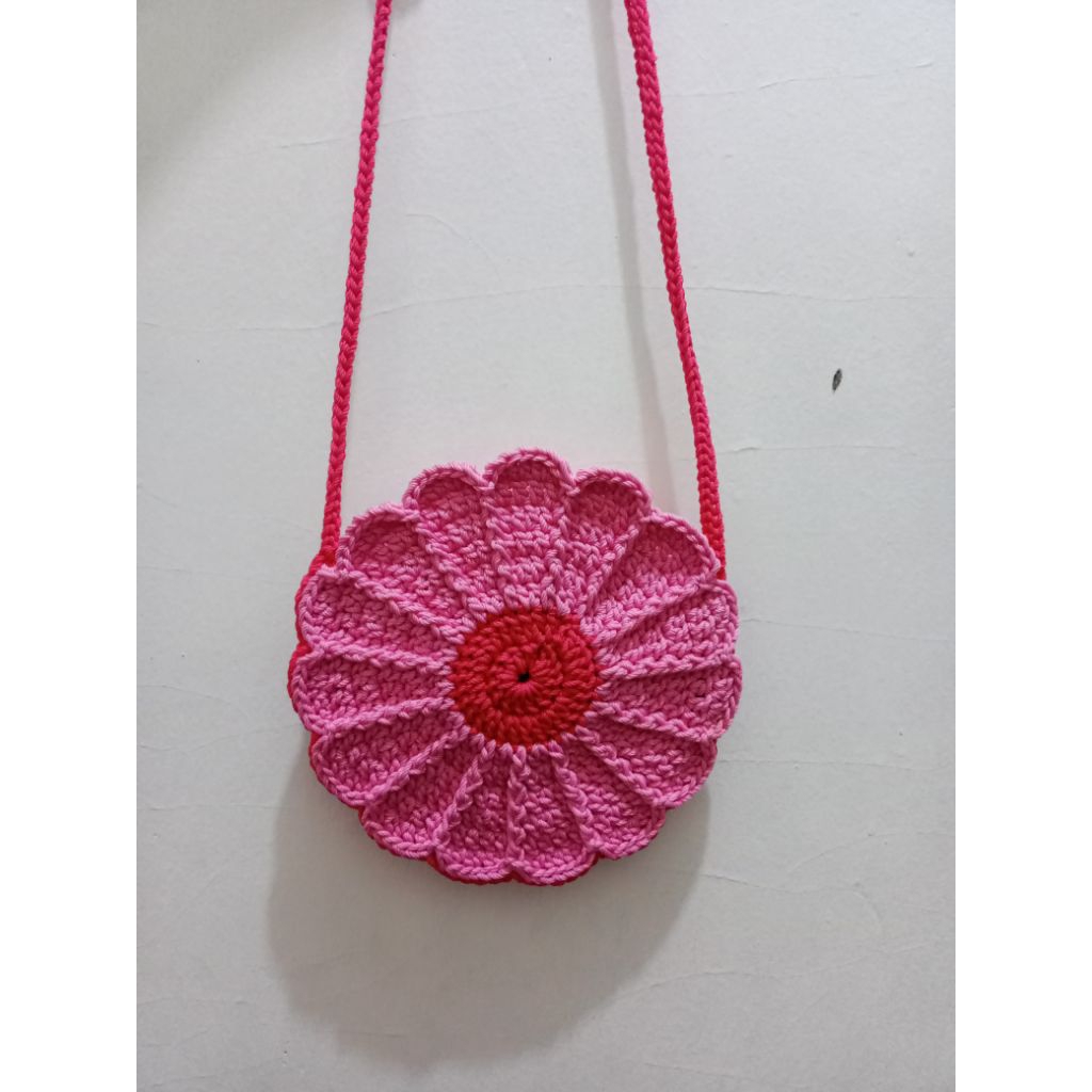 Tas Selempang Rajut Bunga Daisy