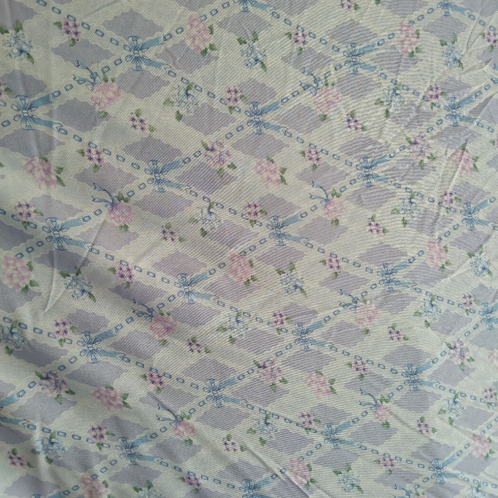 Kain Rayon Viscose Premium Motif Pita lilac