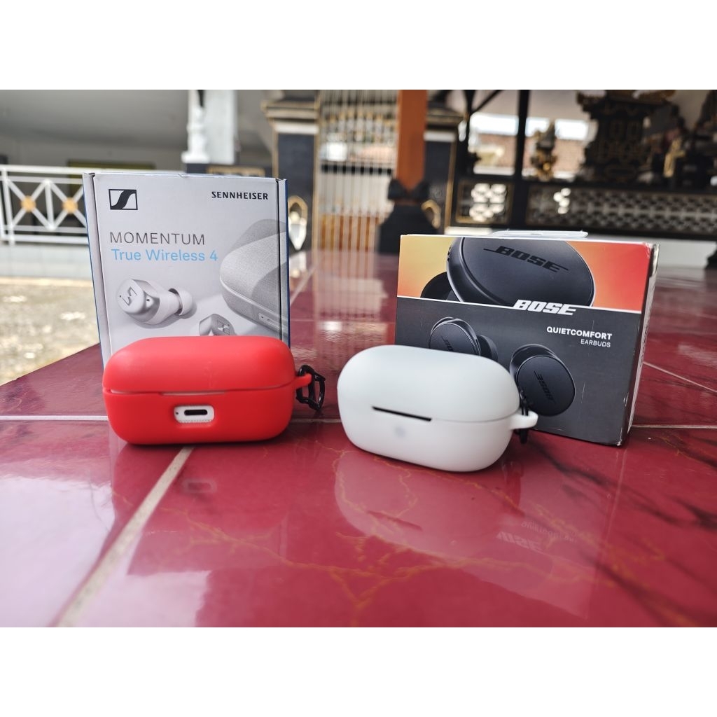 Bose & Sennheiser , Quitecomfort Earbuds 2024 & Momentum True Wireless 4