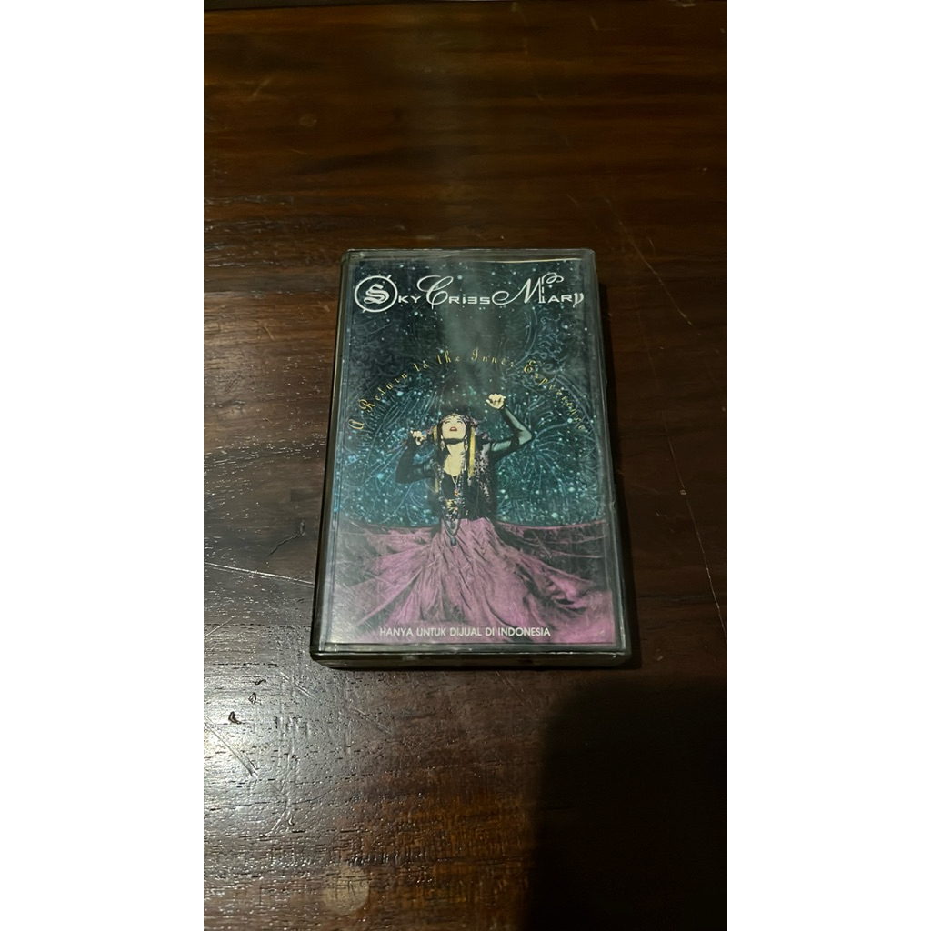 kaset pita Sky Cries Mary