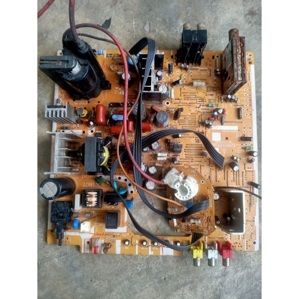 Mesin Tv Sharp 21in Slim, Masih Bagus, Layak Pakai, Tanpa Karat, Belum Di tes