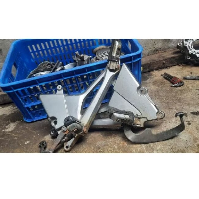 postep belakang tirev tiger revo