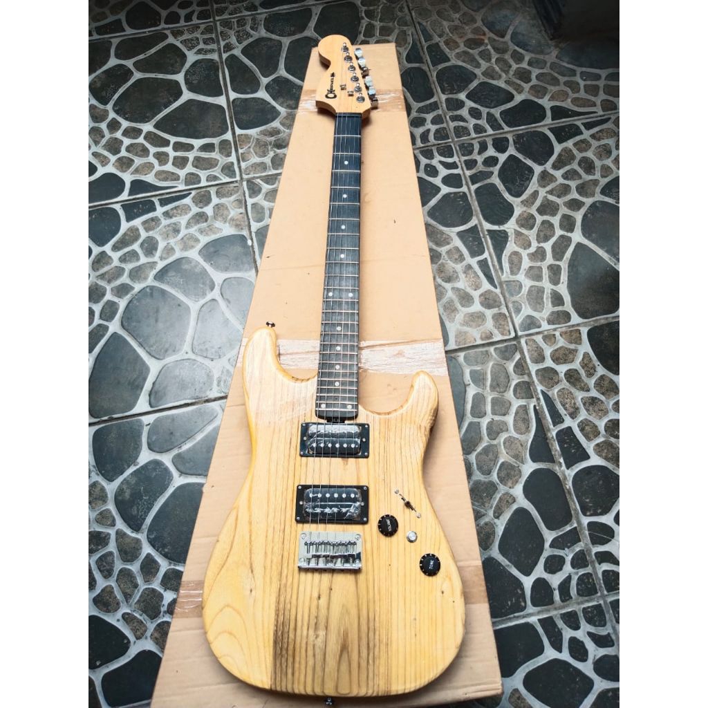 Gitar Charvel