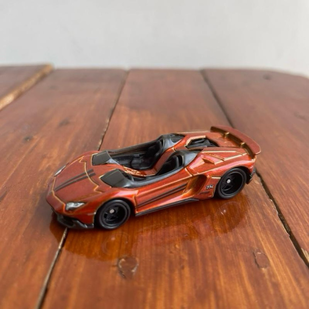 Hotwheels THS Lamborghini Aventador J (Super Treasure Hunt) Loose Ori