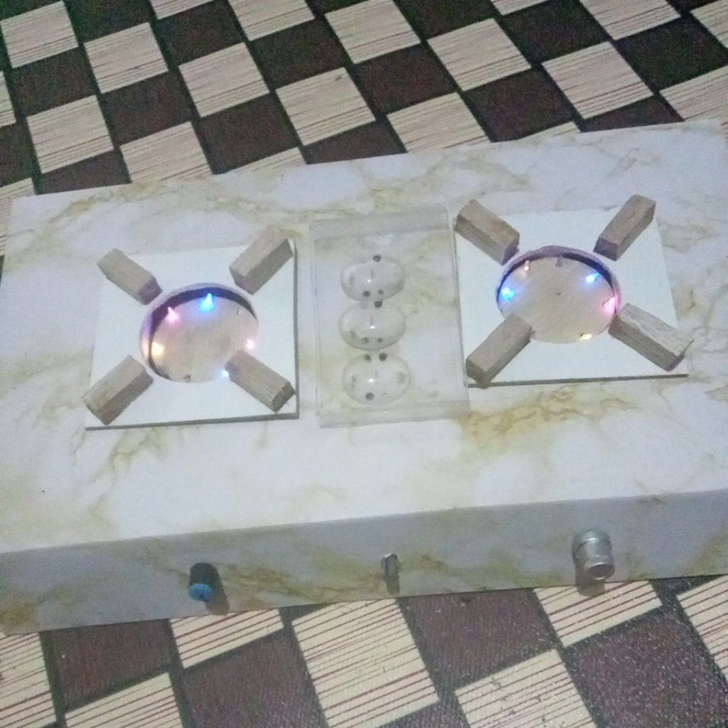 kompor 2 tungku mainan anak ( api nya bisa besar dan kecil )