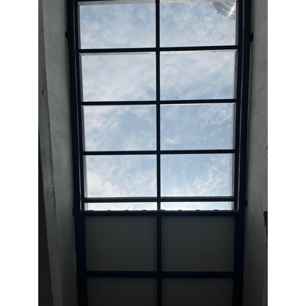 Kanopi Sliding Kaca dan Spandek GRC