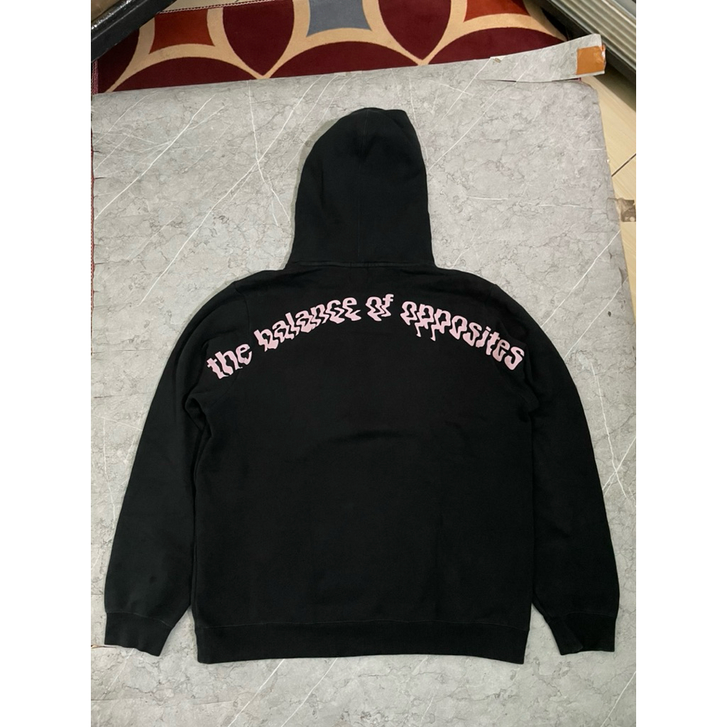 hoodie RVCA HITAM BERAT PEKAT