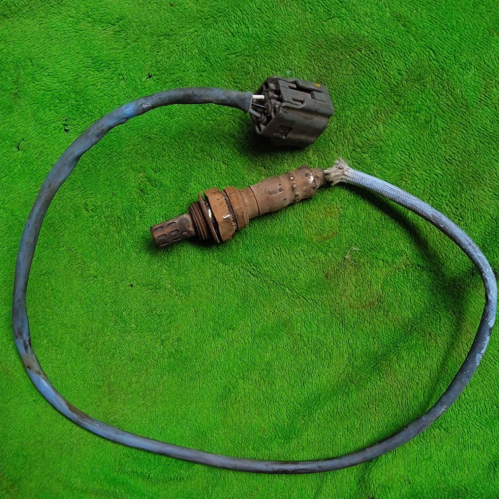 Sensor O2 Mazda CX7 Bawah