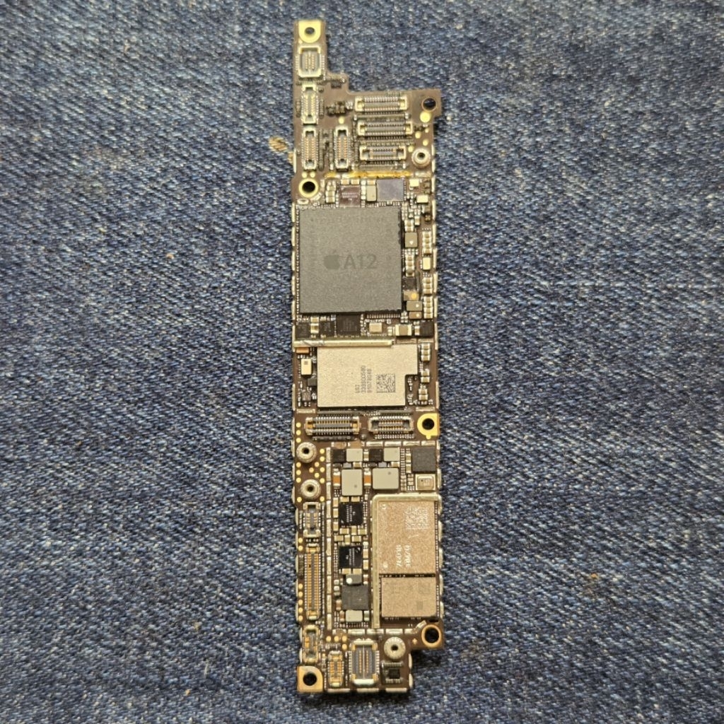 bahan mesin iPhone XR 64gb hidup lock icloud baca deskripsi