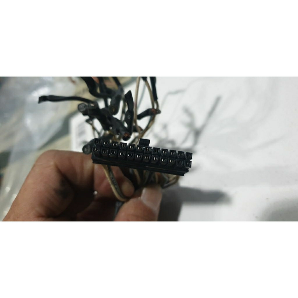 Soket ORI High Input Speaker level DSP audison Bit One HD 24 pin